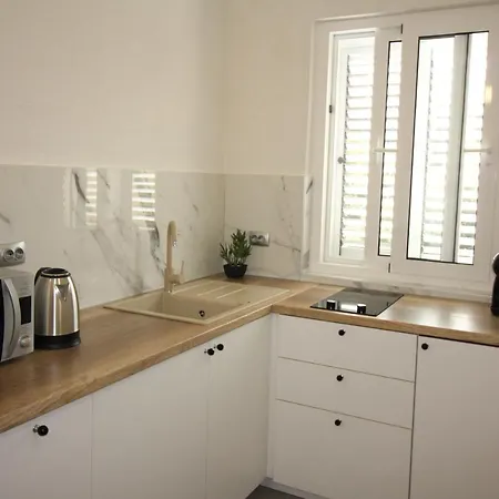 Centre1free Parking 1 Floor Makarska